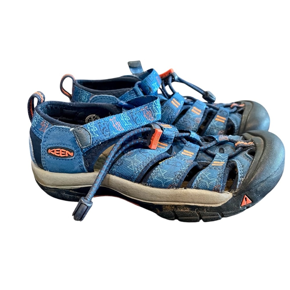 KEEN Newport H2 Kids Navy Blue Shark Print Adventure Sandals C13